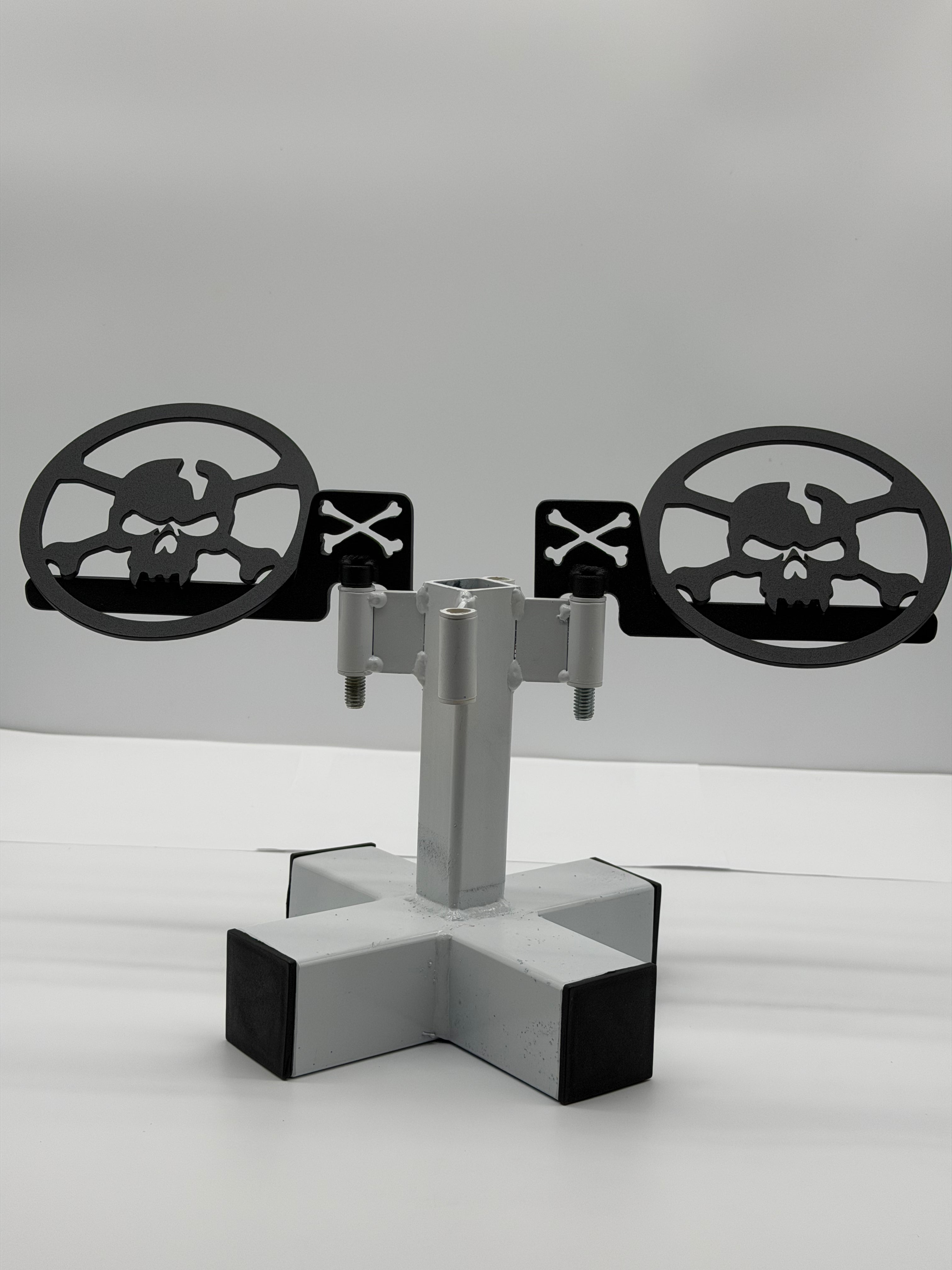 SJO  Foot Pegs (Skull And Bones)